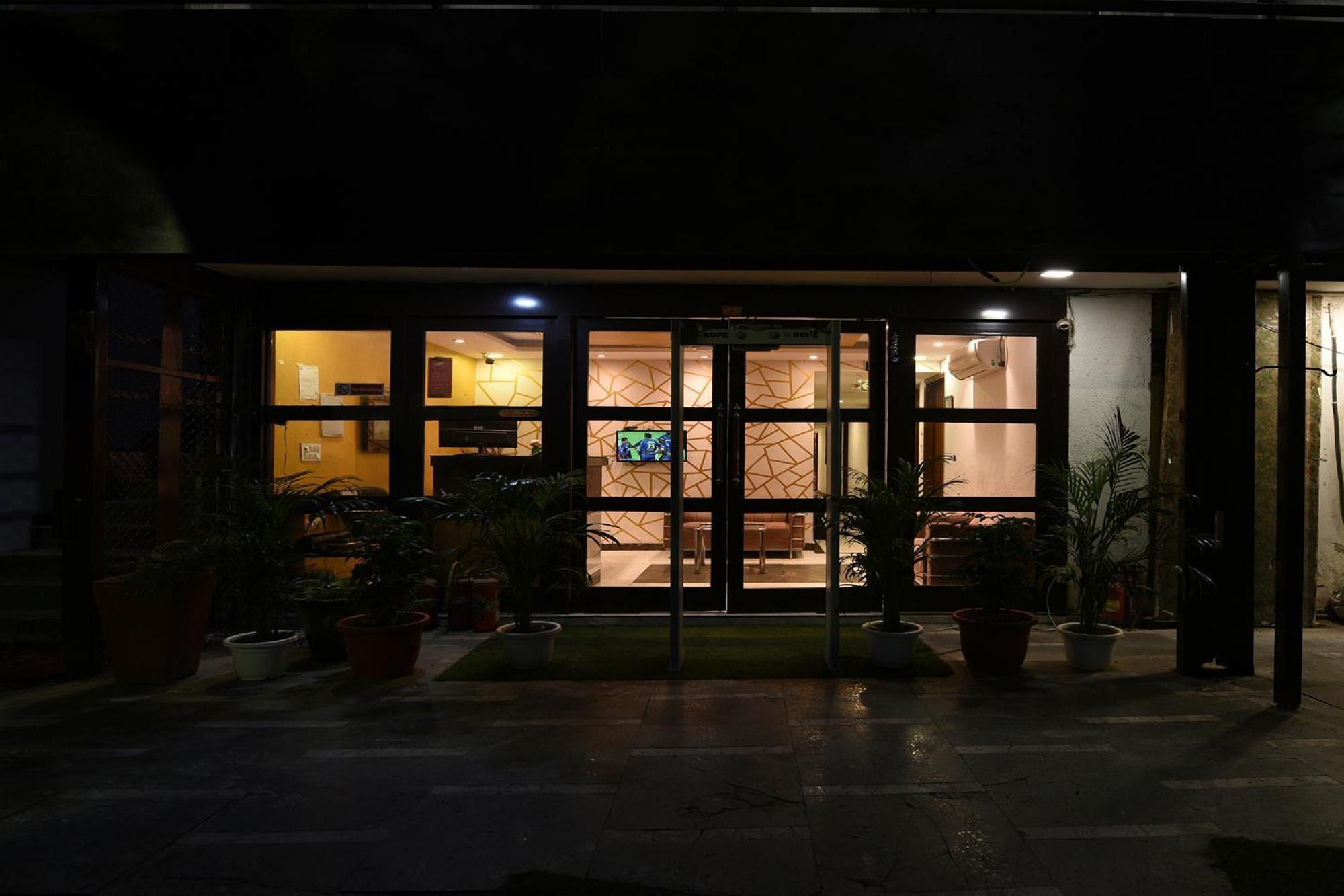 Fabhotel Under Bridge Nowe Delhi Zewnętrze zdjęcie