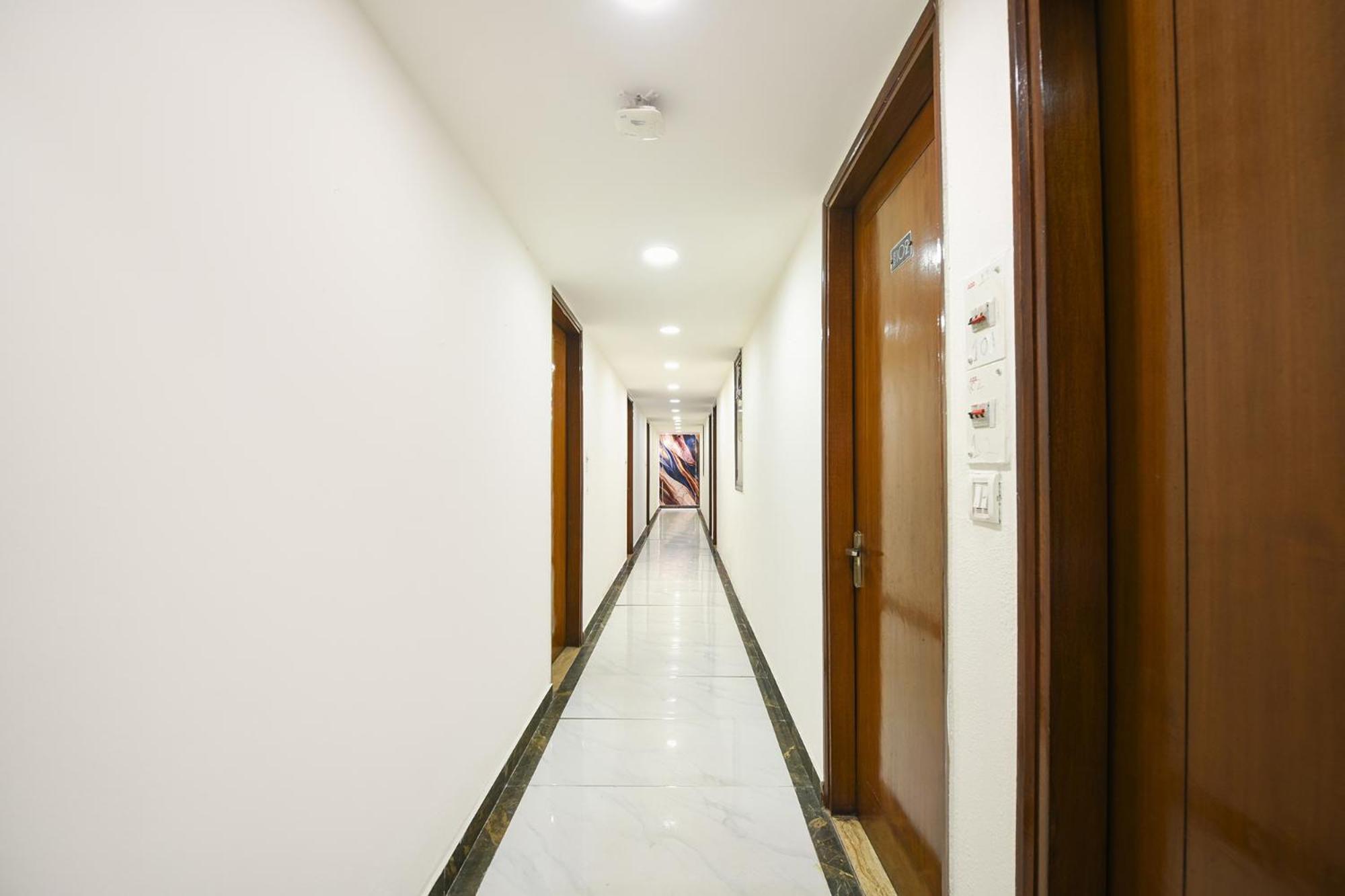 Fabhotel Under Bridge Nowe Delhi Zewnętrze zdjęcie